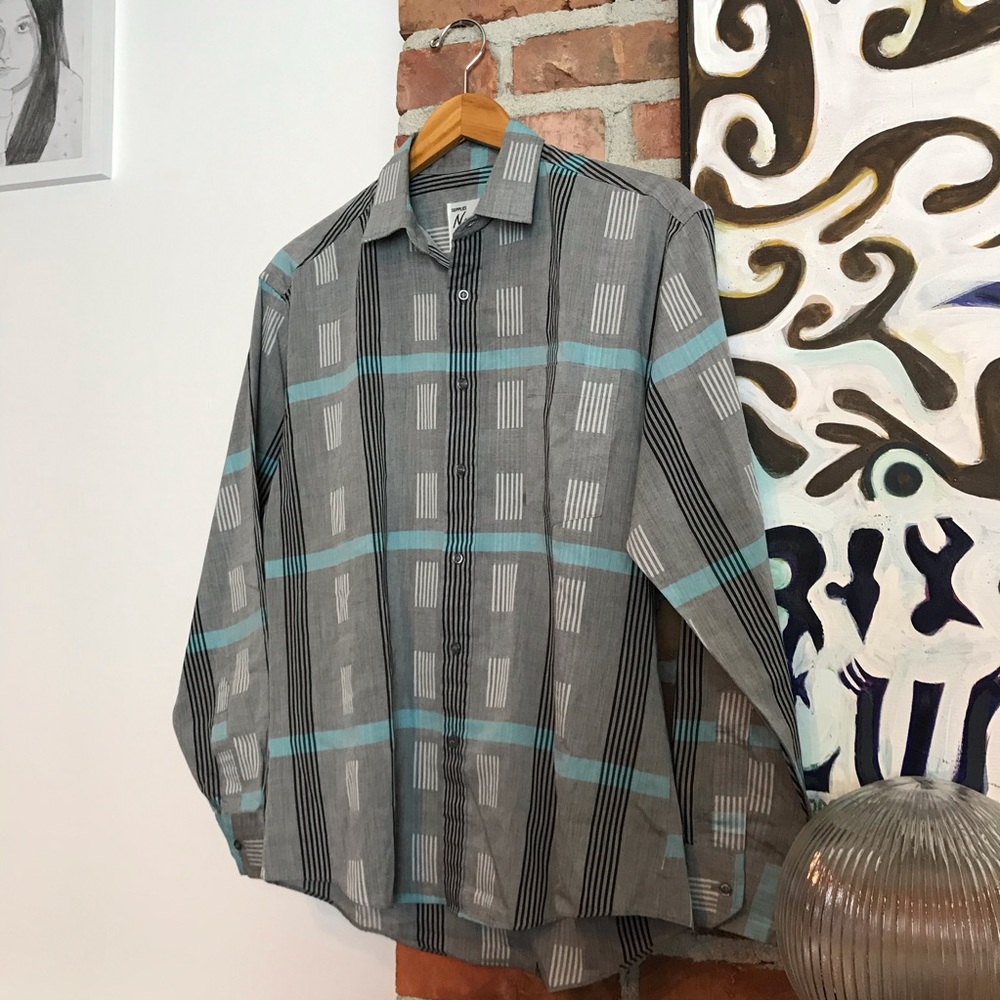 Vintage Patterned Button-Up - Picture 8 of 8
